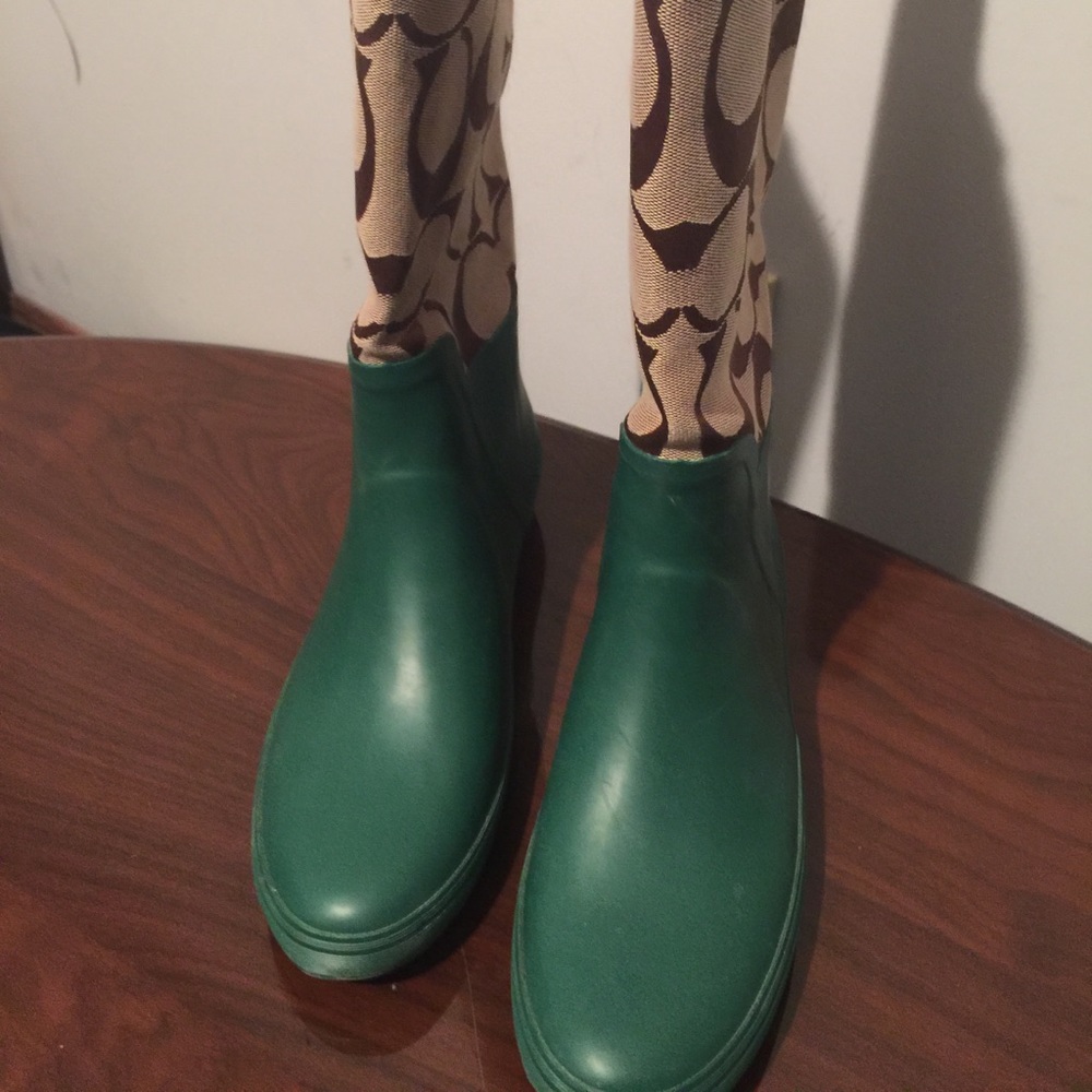 Coach Polly Tall Rain Boots Green and Beige 10M